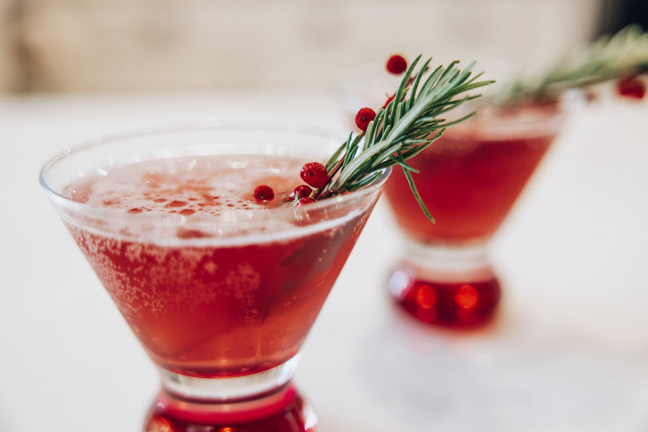 Can't Miss New Year's Eve Cocktail + Appetizers