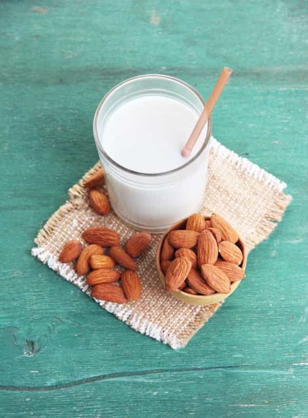 How To Make Almond Milk At Home